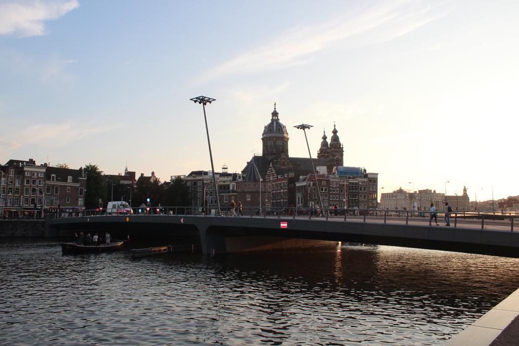 Hotel Restaurant Old Bridge Amsterdam Buitenkant foto