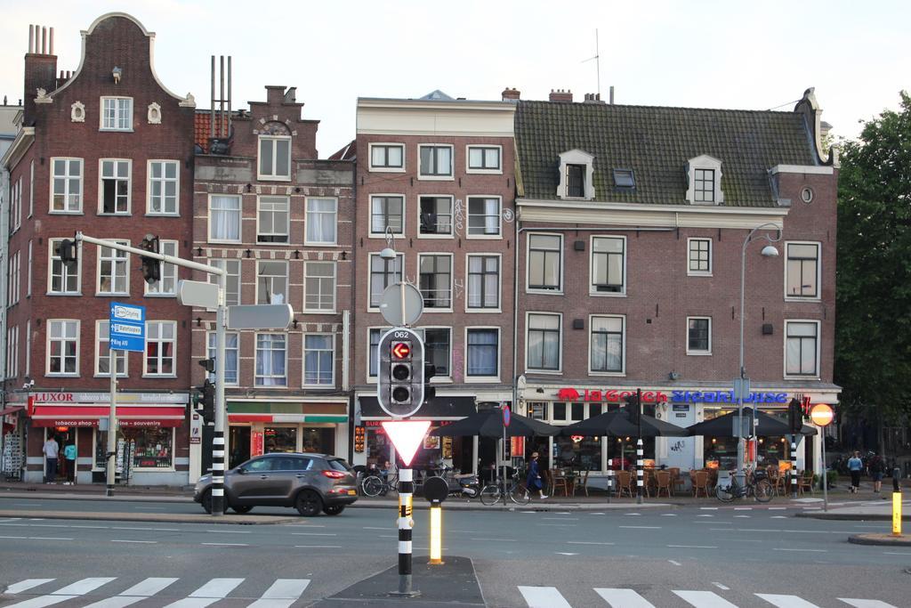 Hotel Restaurant Old Bridge Amsterdam Buitenkant foto