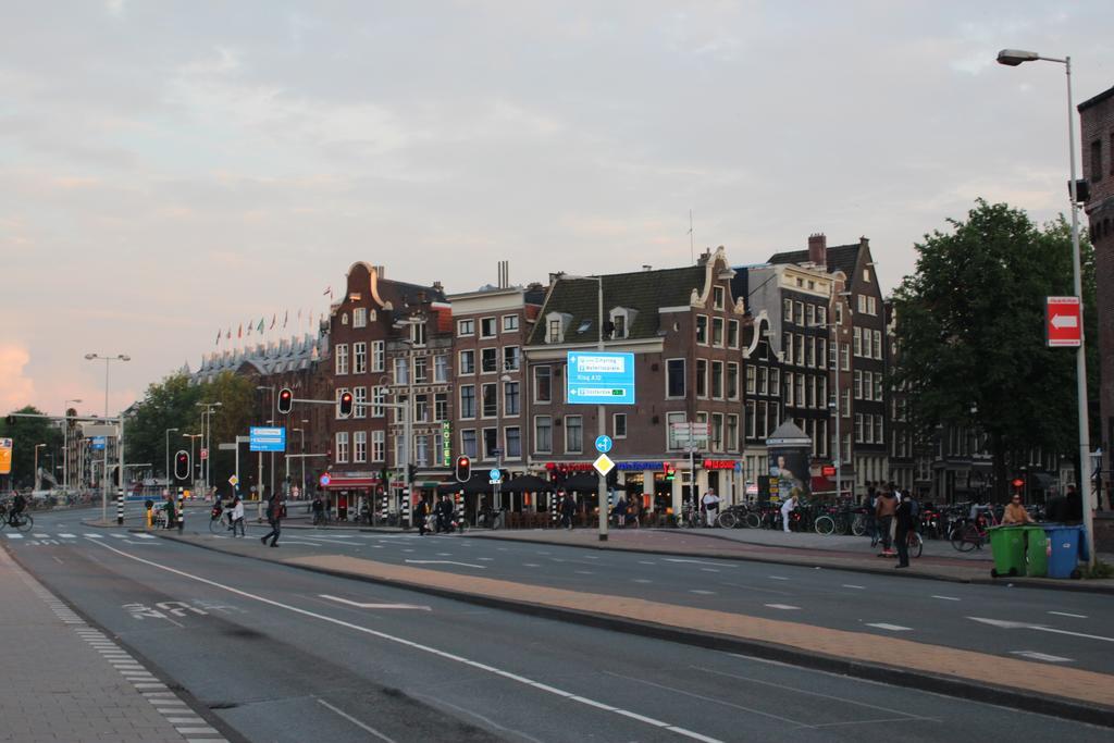 Hotel Restaurant Old Bridge Amsterdam Buitenkant foto